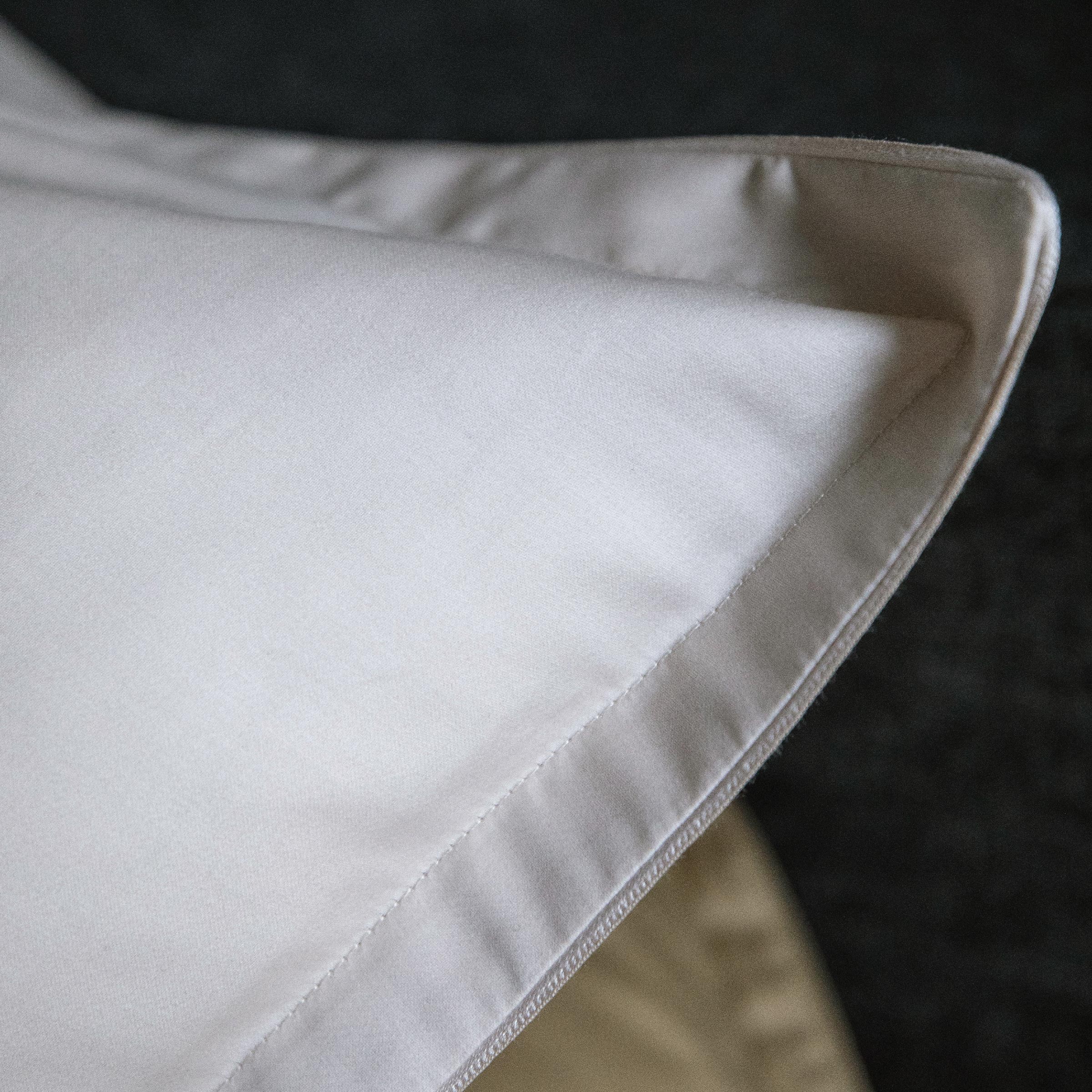 Alexandre Turpault Kussensloop Teophile Organic Satijn 300TC Moon