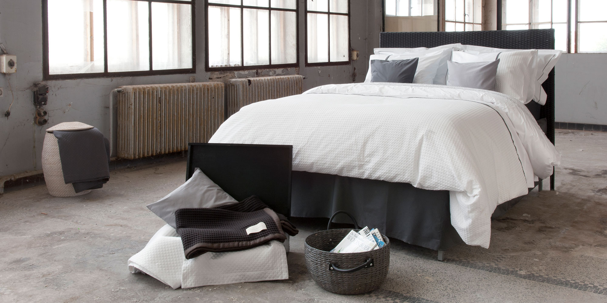 Dommelin Dekbedovertrekset Bari Percal 200TC Wit - Leisteengrijs