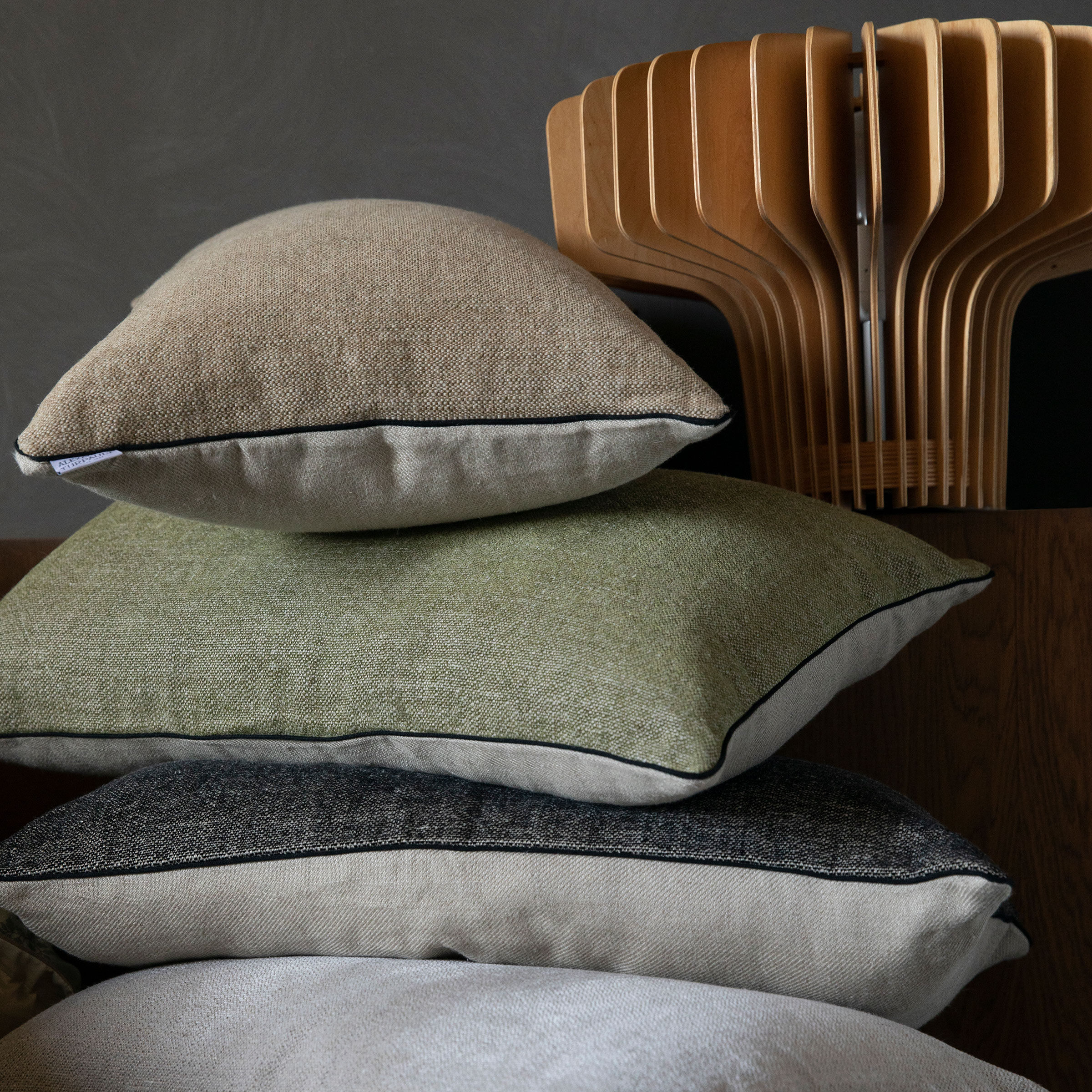 Alexandre Turpault Sierkussenhoes Voltaire Velours Cloud Grey 40 x 60 cm