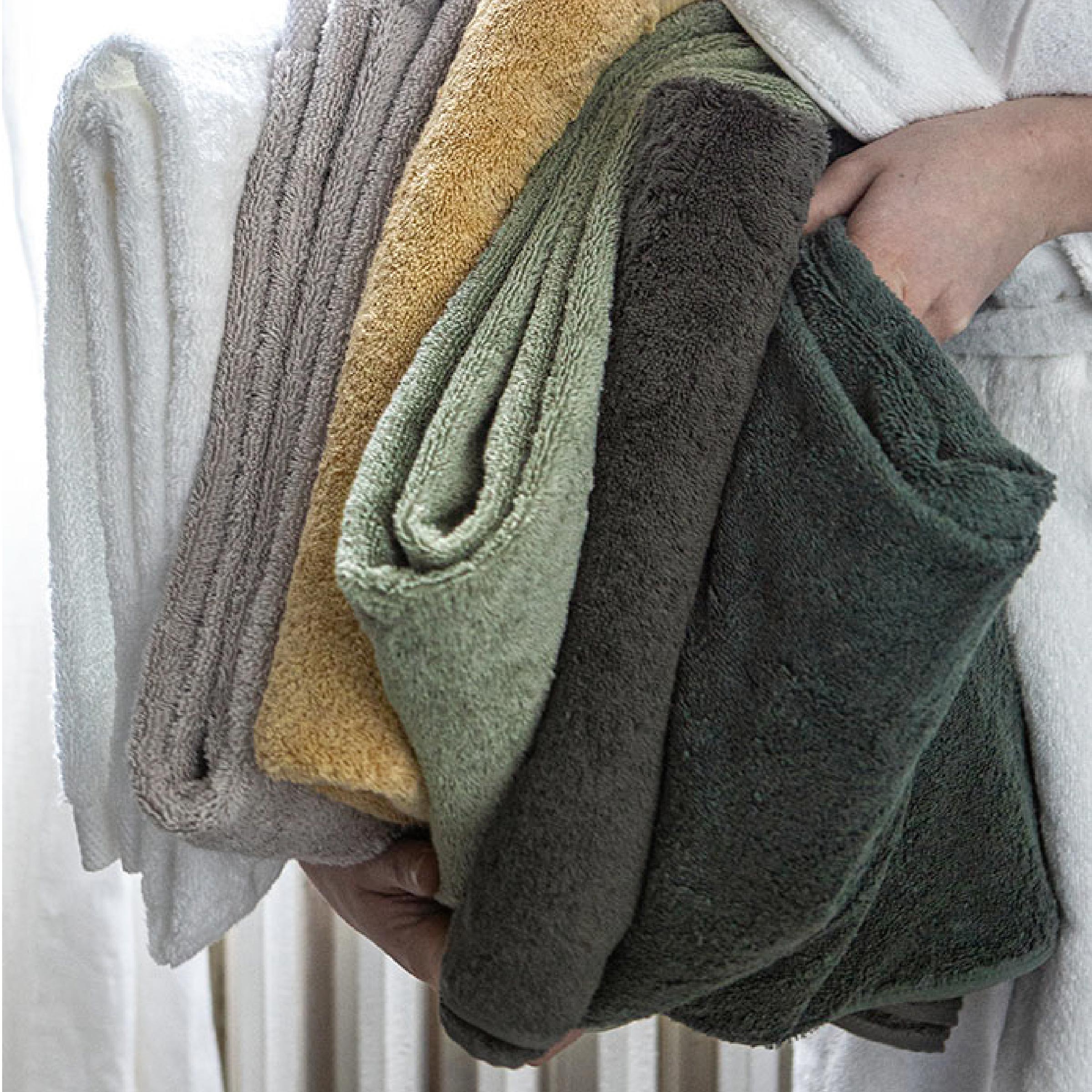 Alexandre Turpault Gezichtsdoekje Essentiel Organic Katoen 650 gr/m2 Maki 30 x 30 cm