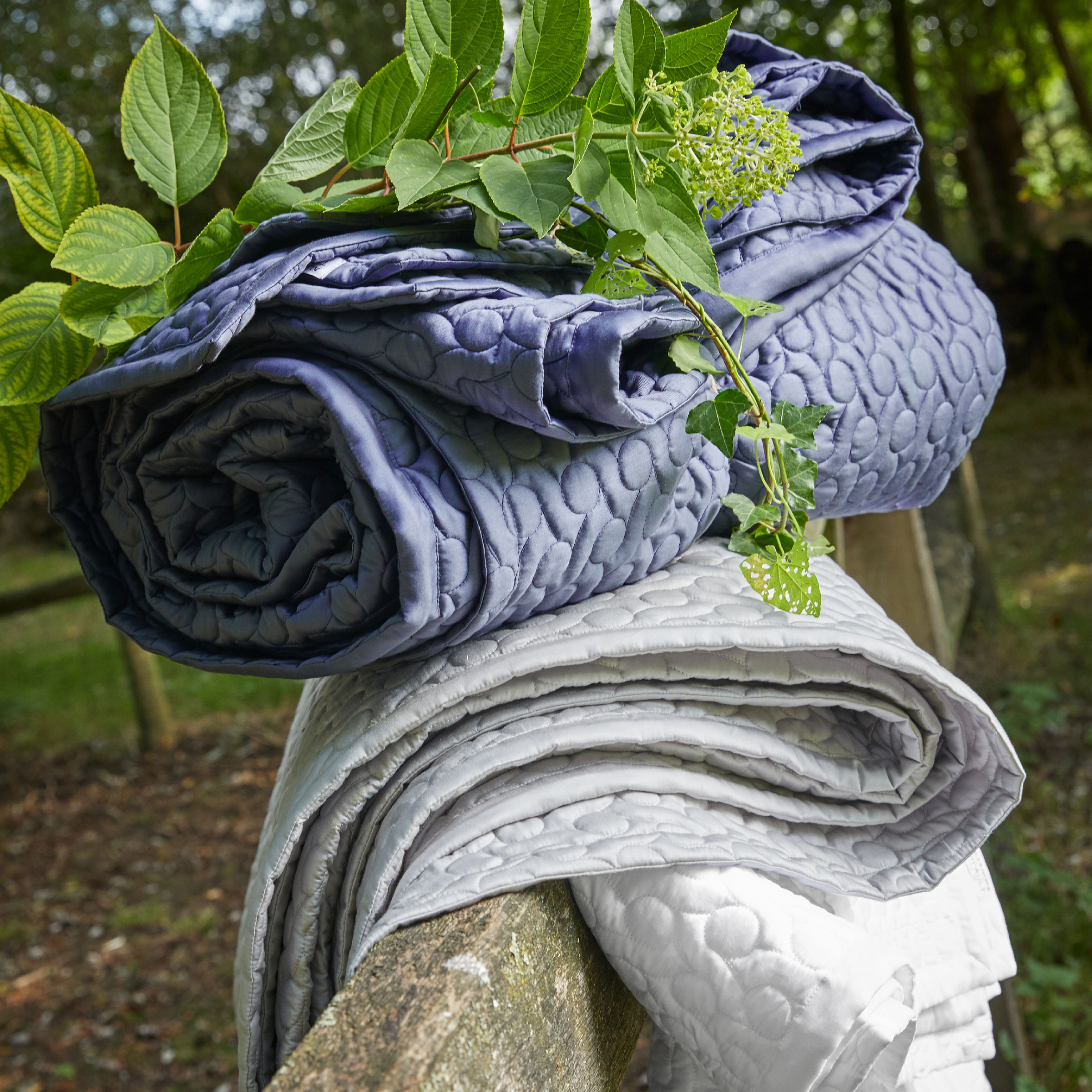 Alexandre Turpault Sprei Poesie Satijn Pink Dew 260 x 240 cm