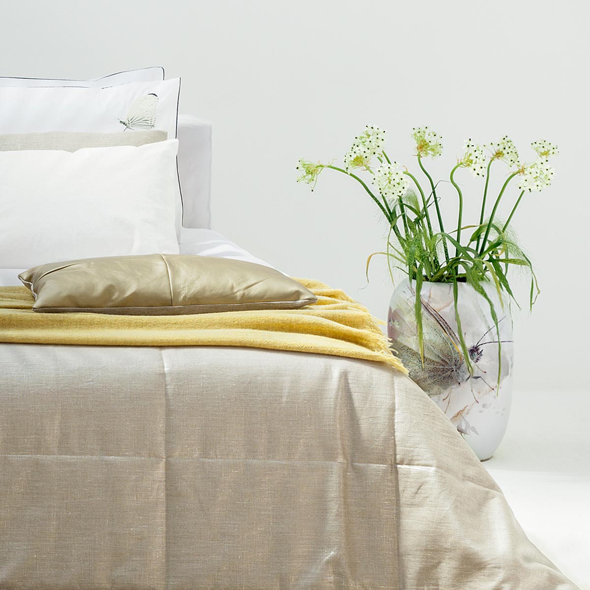 Mrs.Me Dekbedovertrekset Lotus Percal 300TC Wit