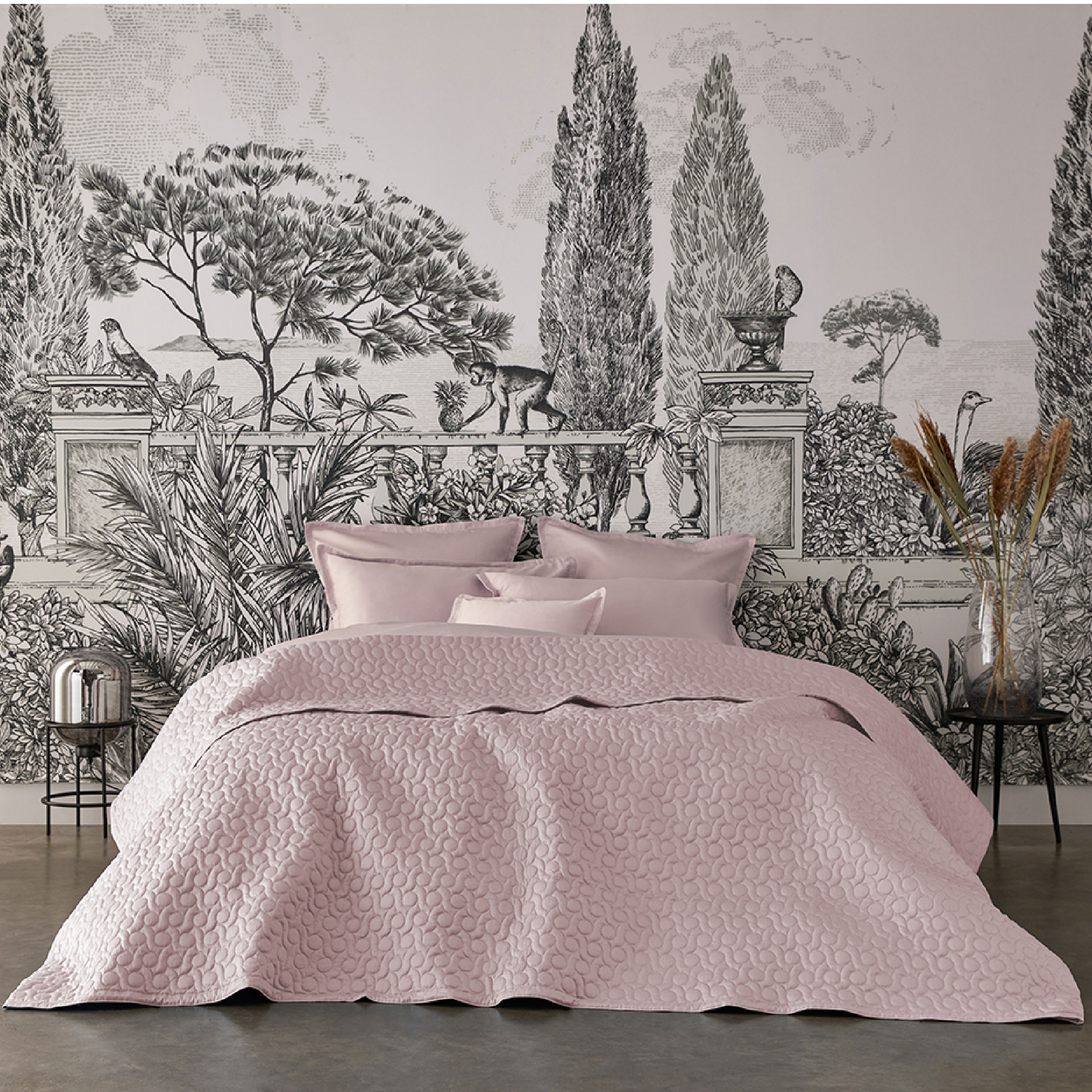 Alexandre Turpault Sprei Poesie Satijn Pink Dew 260 x 240 cm