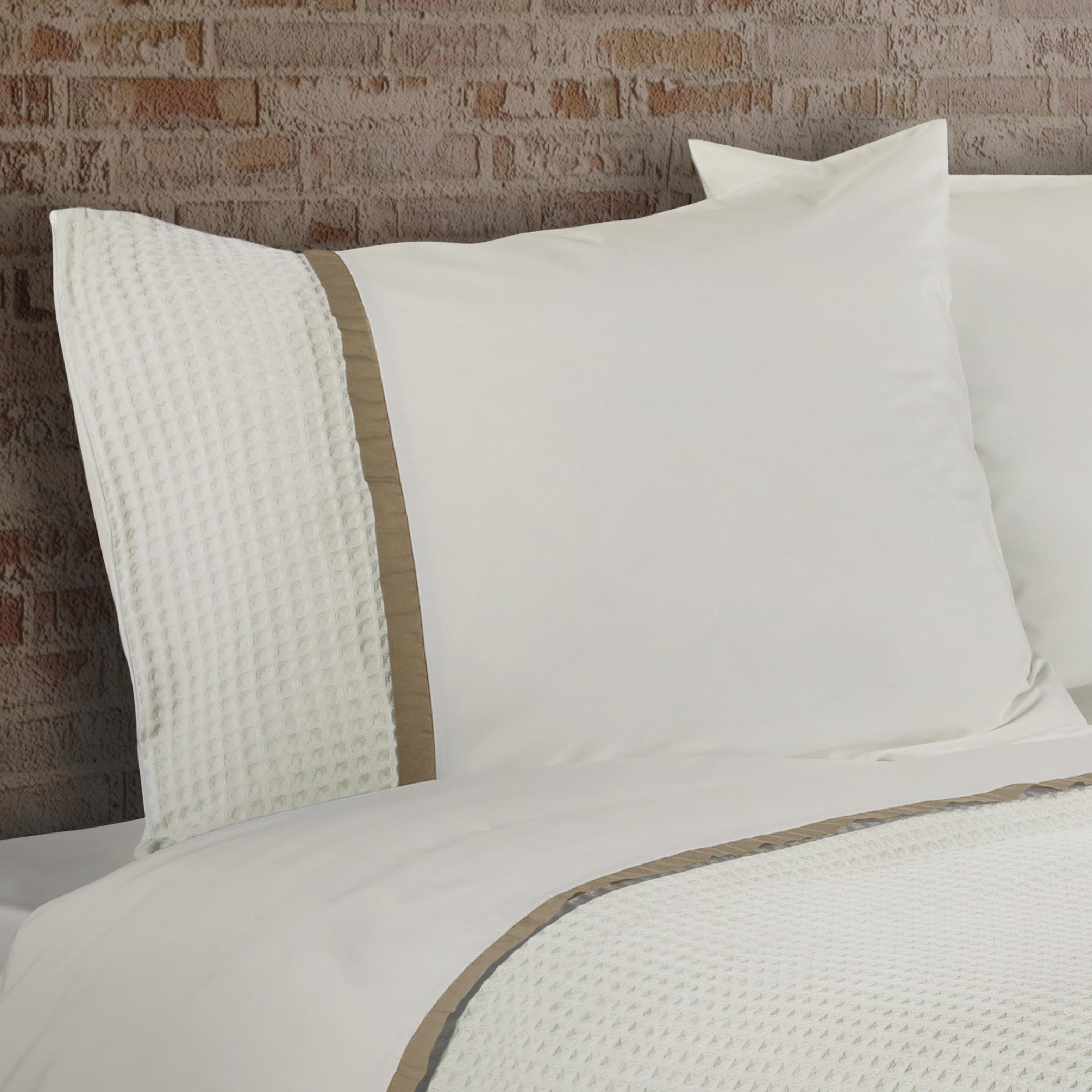 Dommelin Kussensloop Bari Percal 200TC Ecru - Kaki 60 x 70 cm