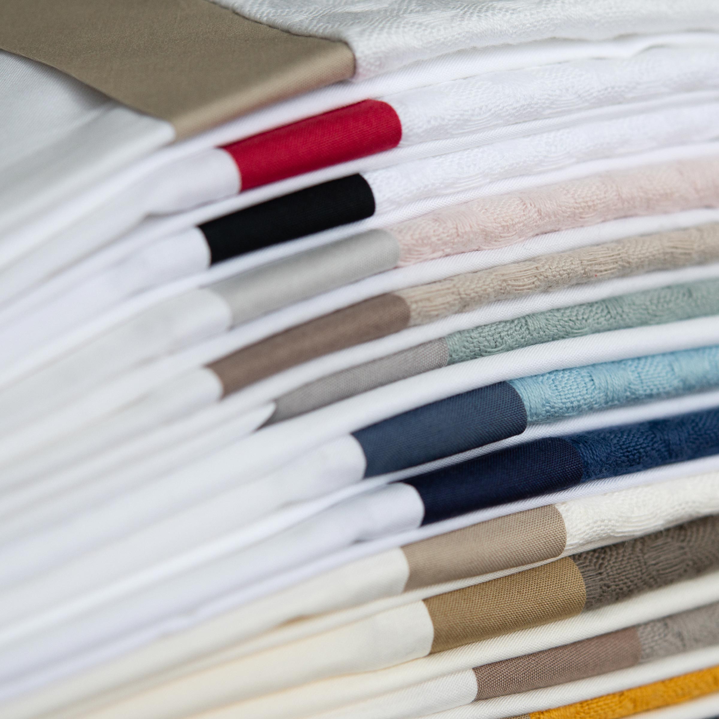 Dommelin Dekbedovertrekset Bari Percal 200TC Wit - Leisteengrijs 