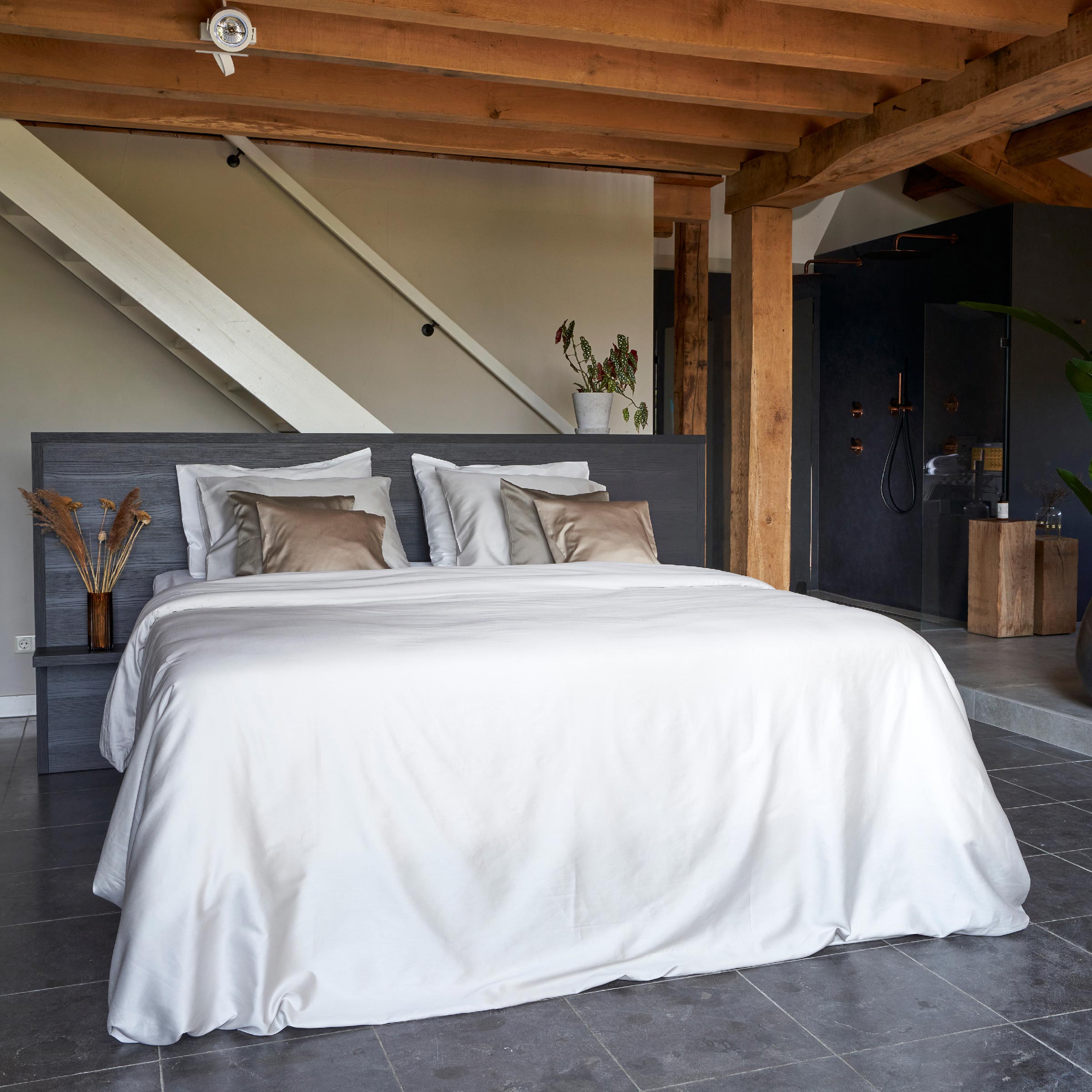 Dommelin Split Hoeslaken Organic Satijn 300TC Wolwit