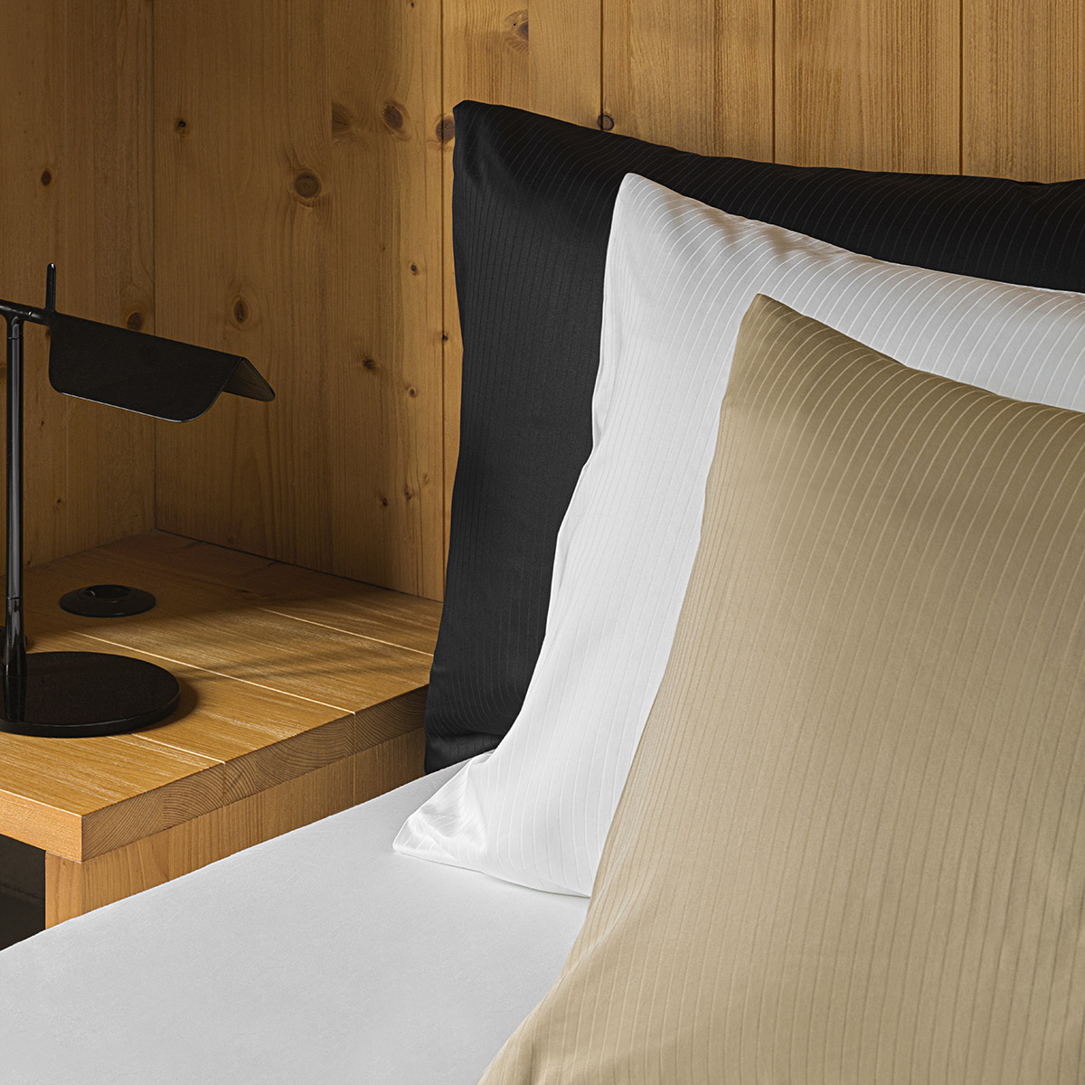 Kussen, Woondecoratie, Binnenshuis, Interieurontwerp, Kussen, Woondecoratie, Binnenshuis, Interieurontwerp