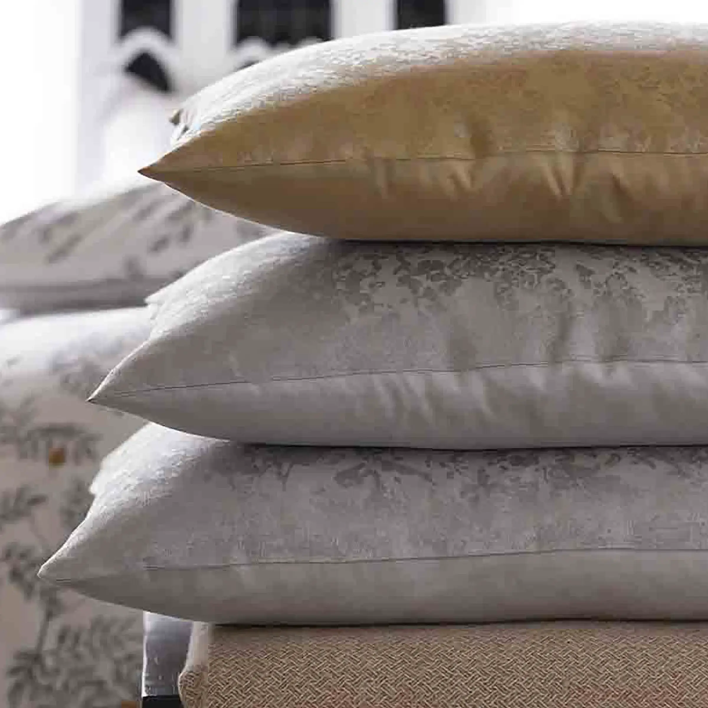 Alexandre Turpault Sierkussenhoes Lin & Soie Linnen Mix Argent 40 x 60 cm