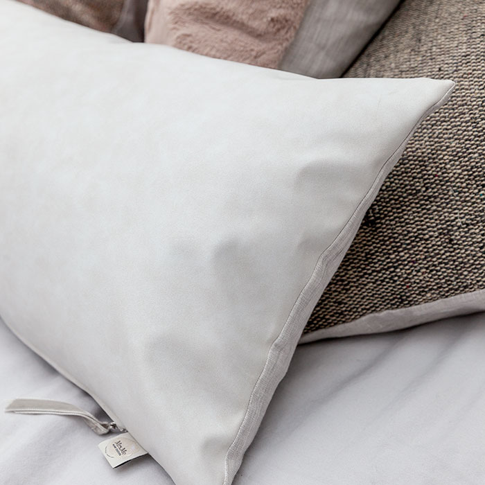 Mrs.Me Sierkussen Pure Kunstleer Chalk White