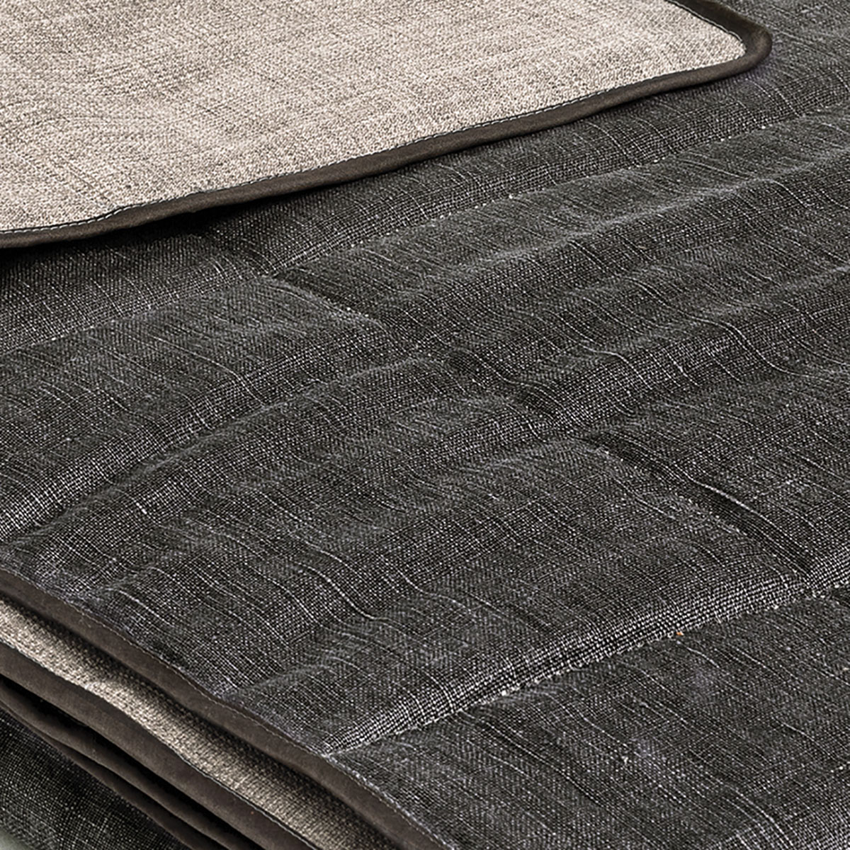 Mrs.Me Bedeind Sprei Cosmos Linnen Ebony 140 x 300 cm