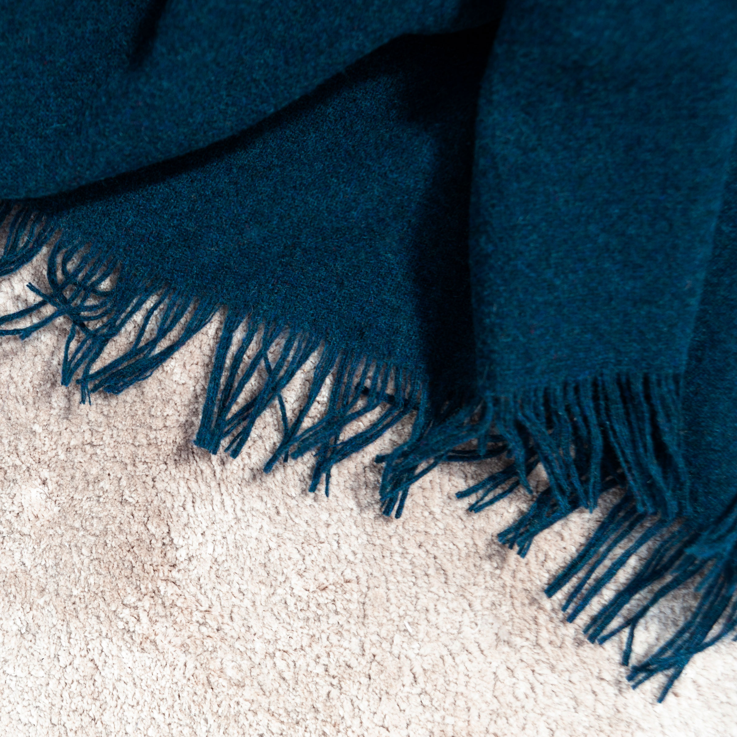 Mrs.Me Plaid Aeon Scheerwol - Cashmere Steel Blue 154 x 200 cm