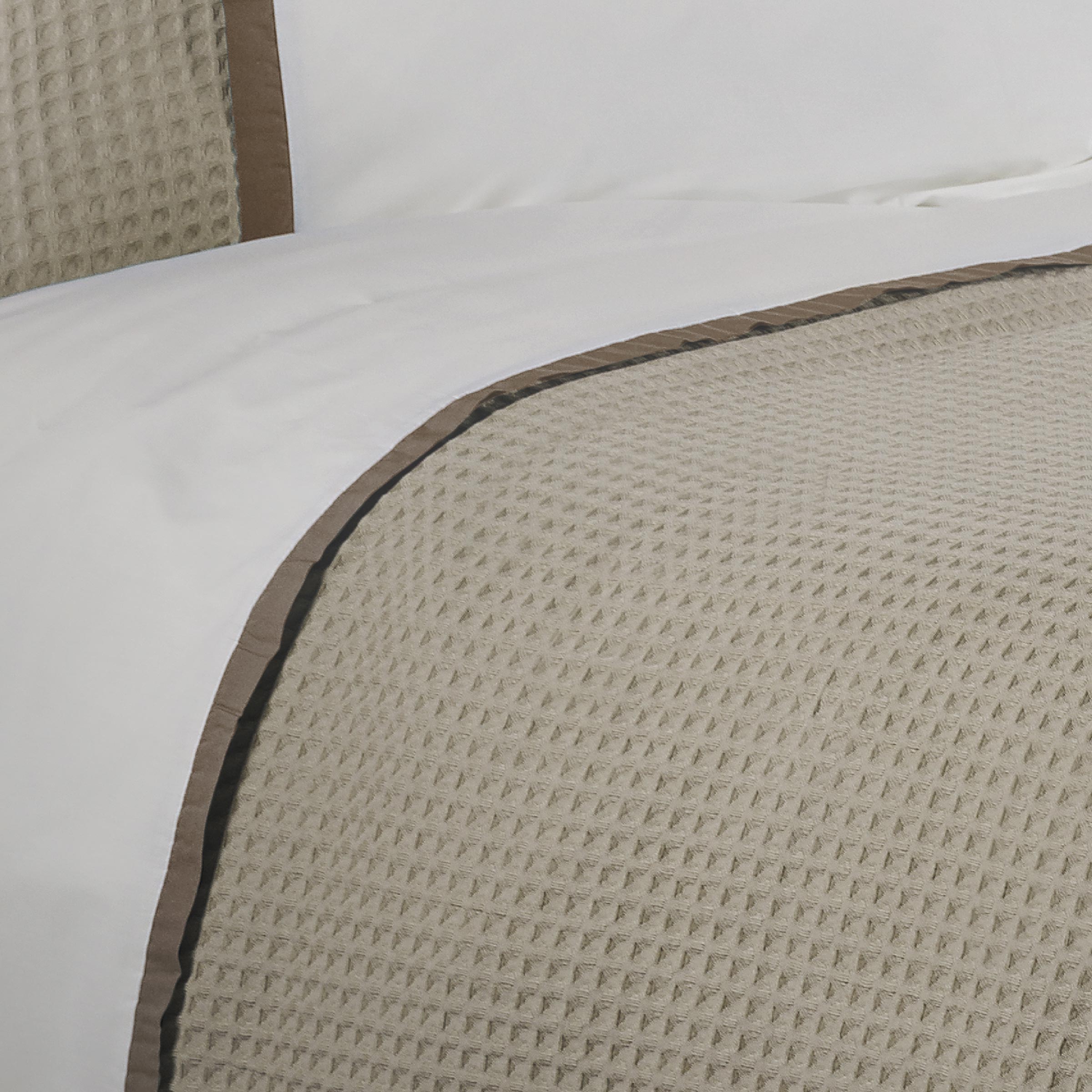 Dommelin Dekbedovertrekset Bari Percal 200TC Kaki - Nootmuskaat