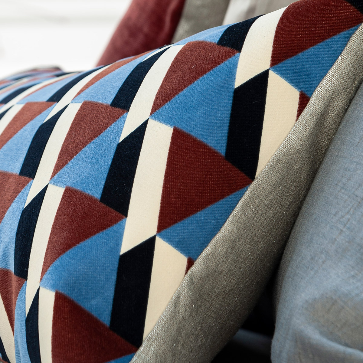 Mrs.Me Sierkussen Gem Velours Multi 30 x 60 cm