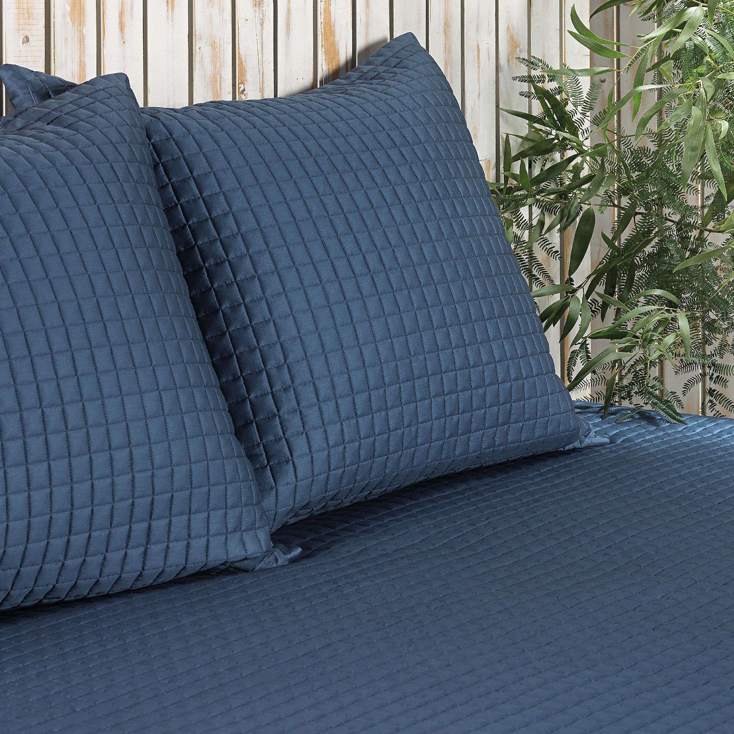 Dommelin Sprei Chicago Satijn 300TC Nachtblauw