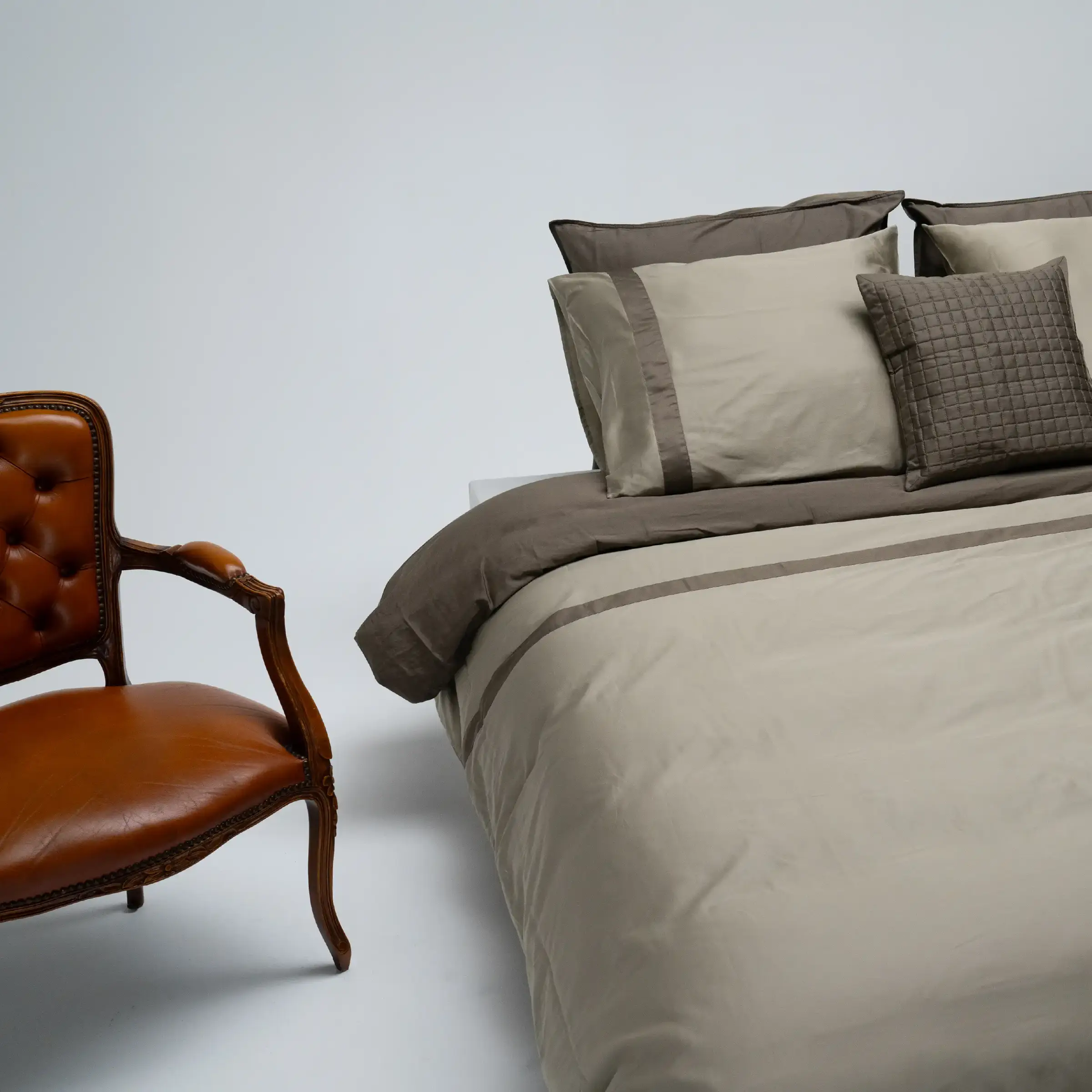 Dommelin Dekbedovertrekset Listra Satijn 300TC Olijf - Leem