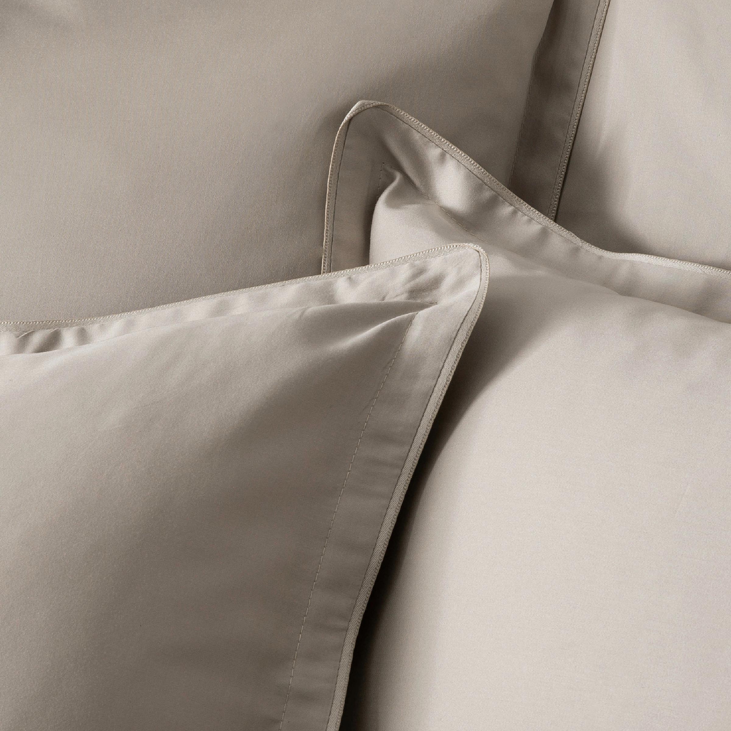 Alexandre Turpault Kussensloop Teophile Organic Satijn 300TC Gazelle