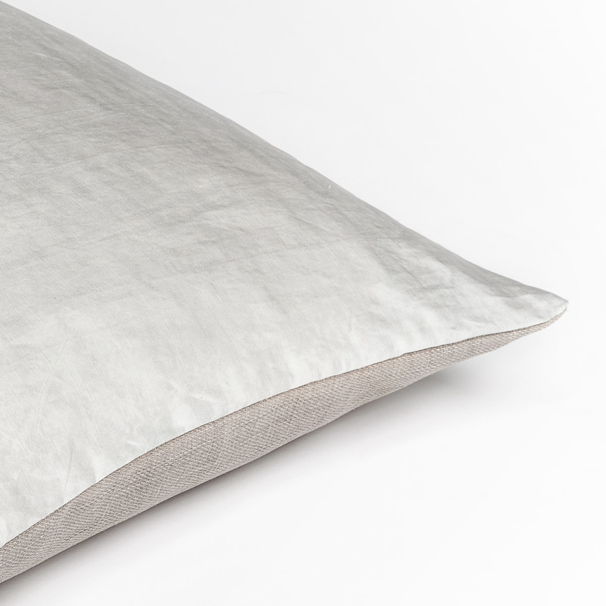 Mrs.Me Sierkussen Noble Linnen Viscose Silver Green 30 x 60 cm