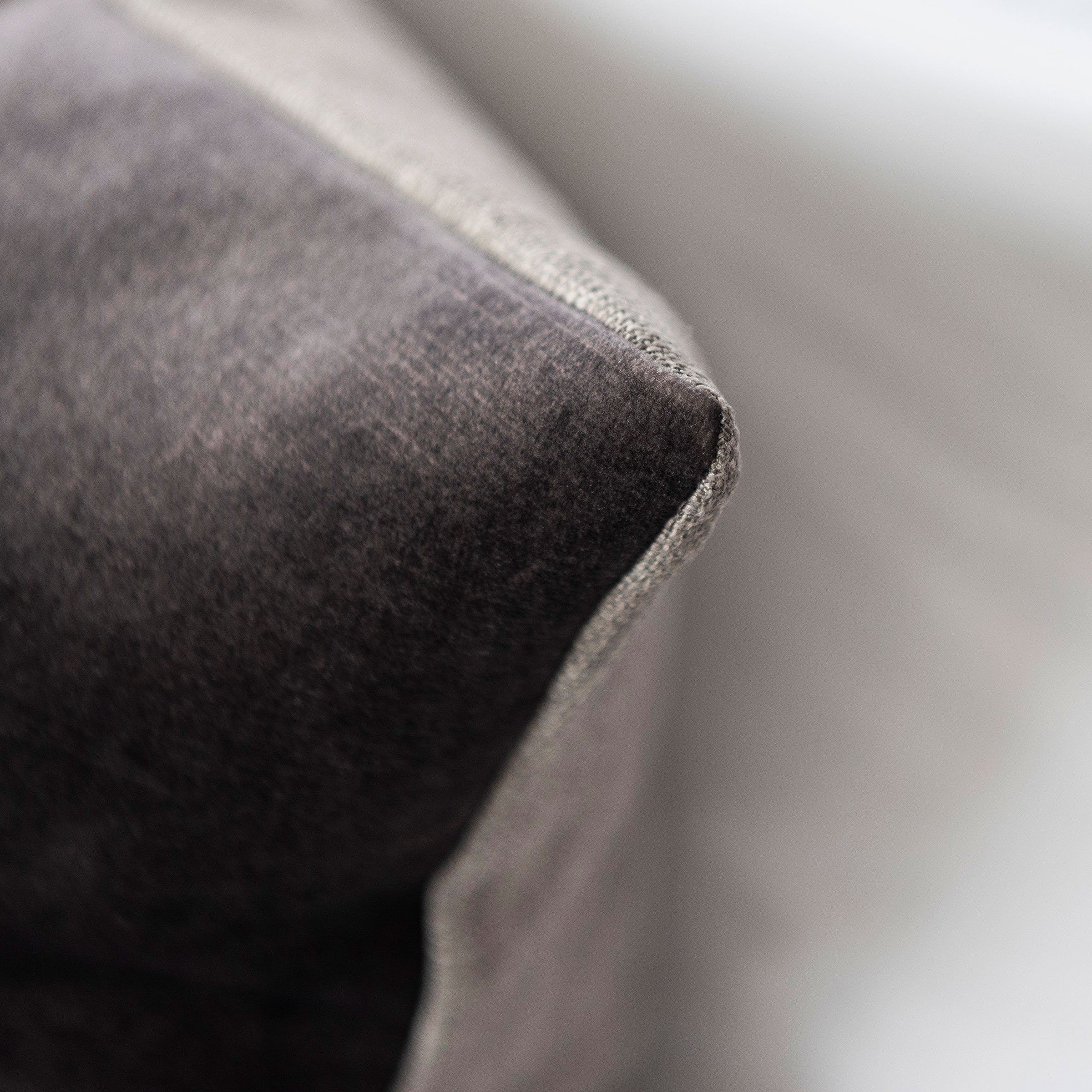 Mrs.Me Sierkussen Porter Velours Sepia 45 x 60 cm