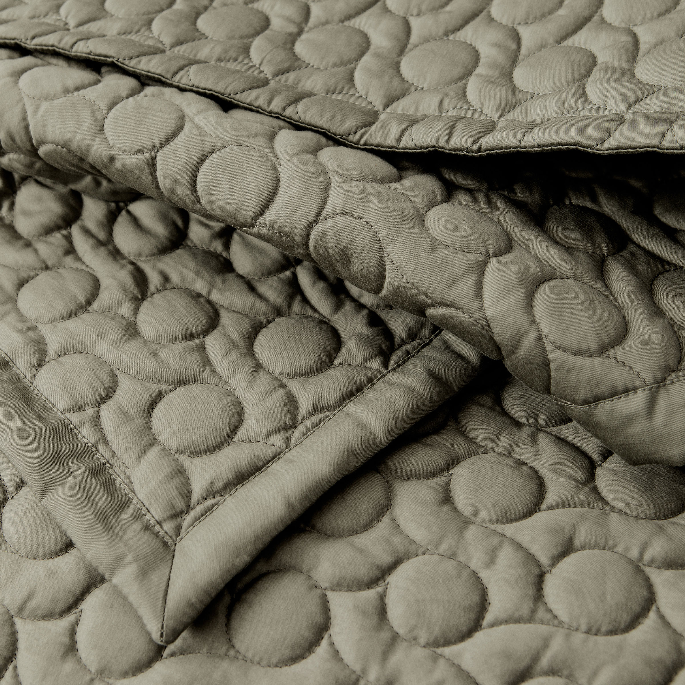 Alexandre Turpault Sprei Poesie Satijn Kaki 260 x 240 cm