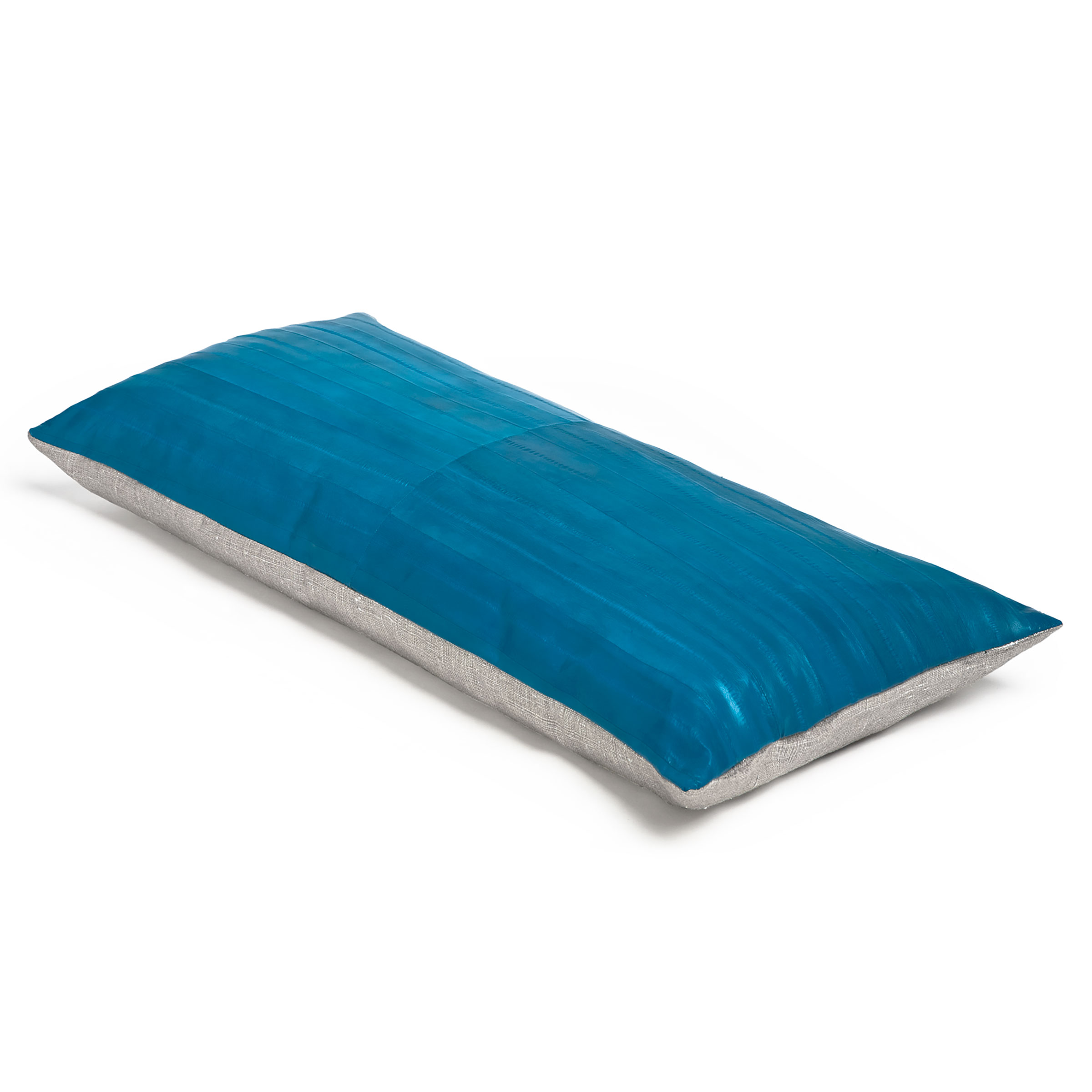 Mrs.Me Sierkussen Avenue Palingleer Azur 30 x 60 cm