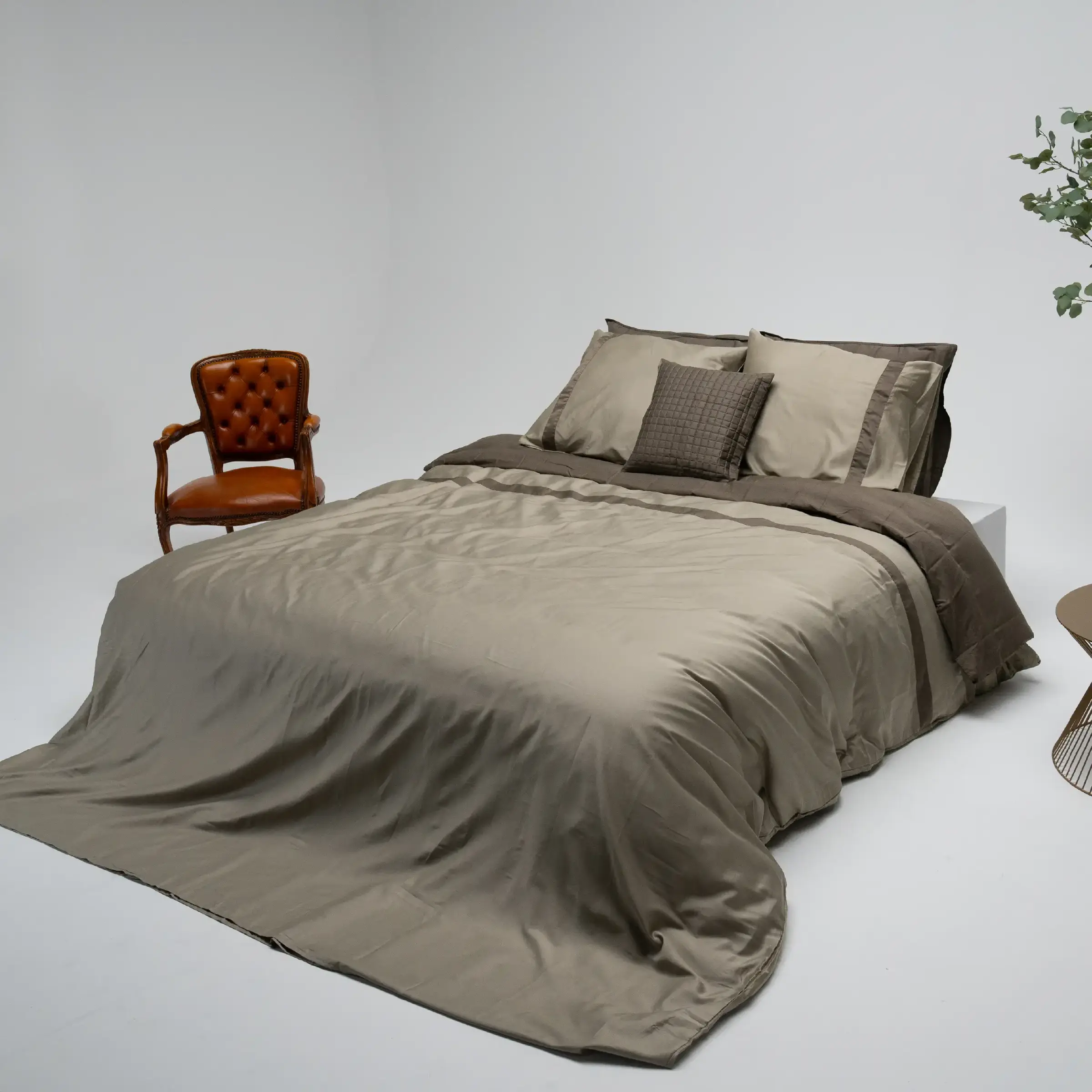 Dommelin Dekbedovertrekset Listra Satijn 300TC Olijf - Leem