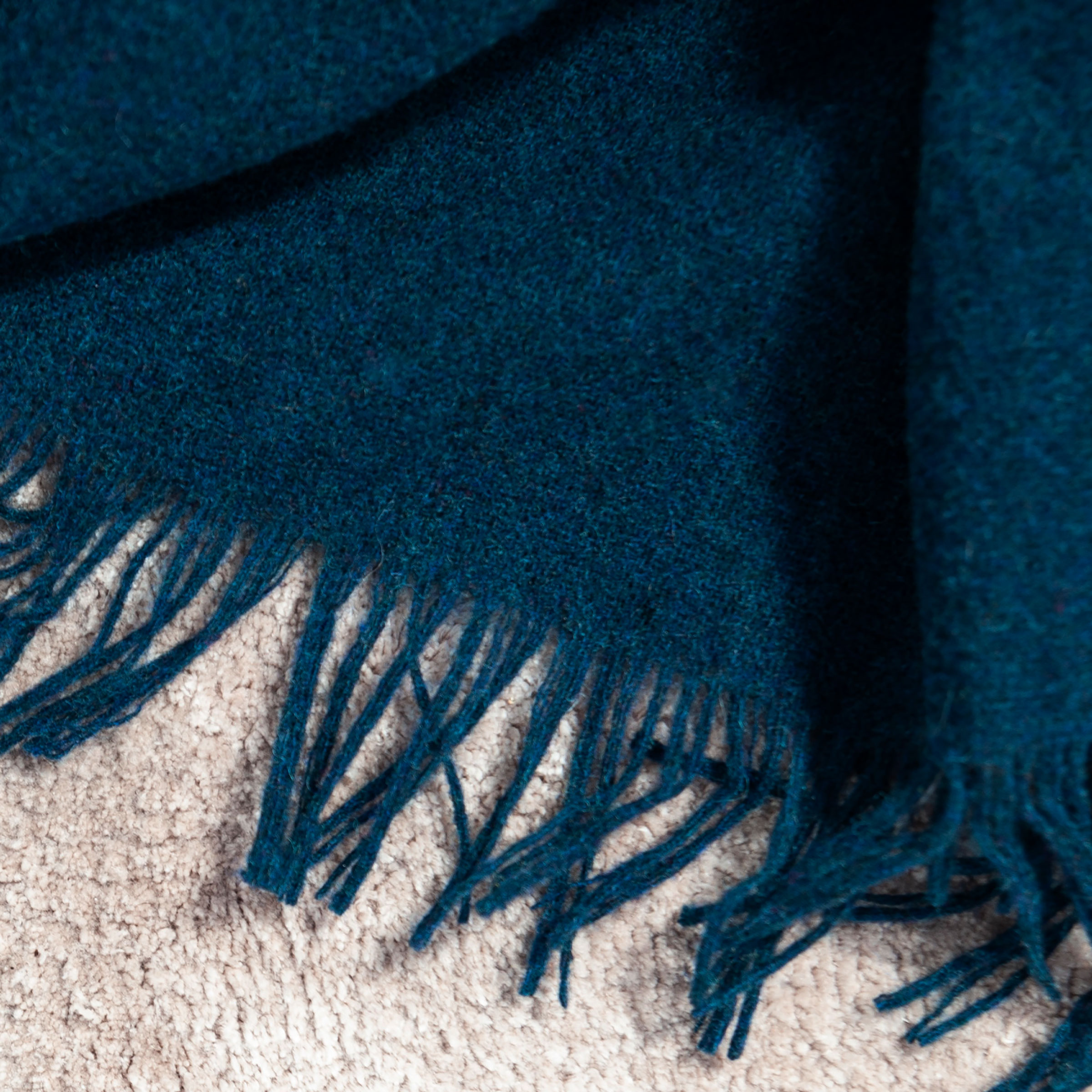 Mrs.Me Plaid Aeon Scheerwol - Cashmere Steel Blue 154 x 200 cm