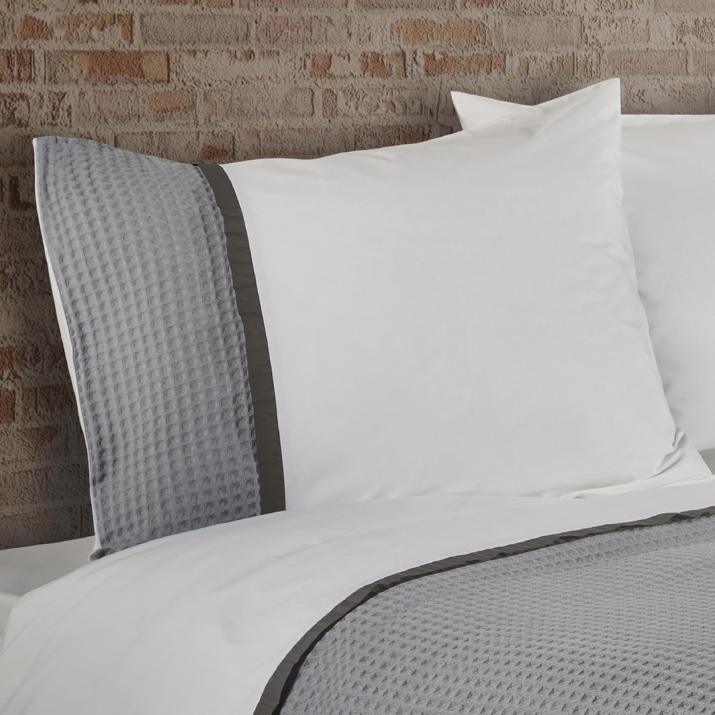 Dommelin Kussensloop Bari Percal 200TC Muisgrijs - Leisteengrijs 60 x 70 cm