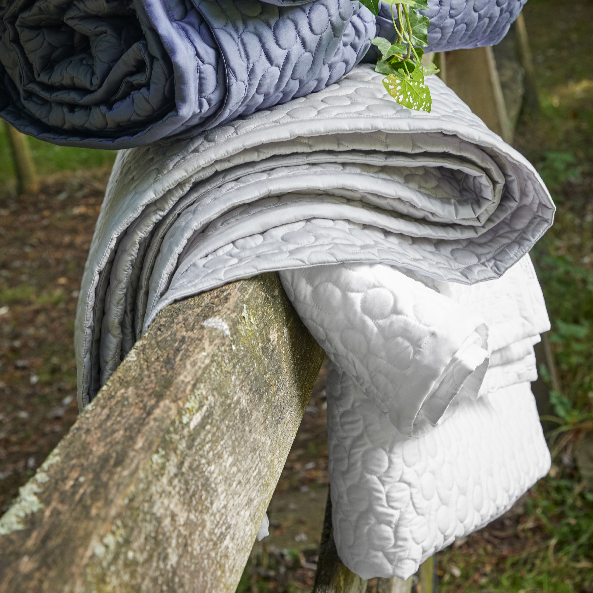 Alexandre Turpault Sprei Poesie Satijn Wit 260 x 240 cm