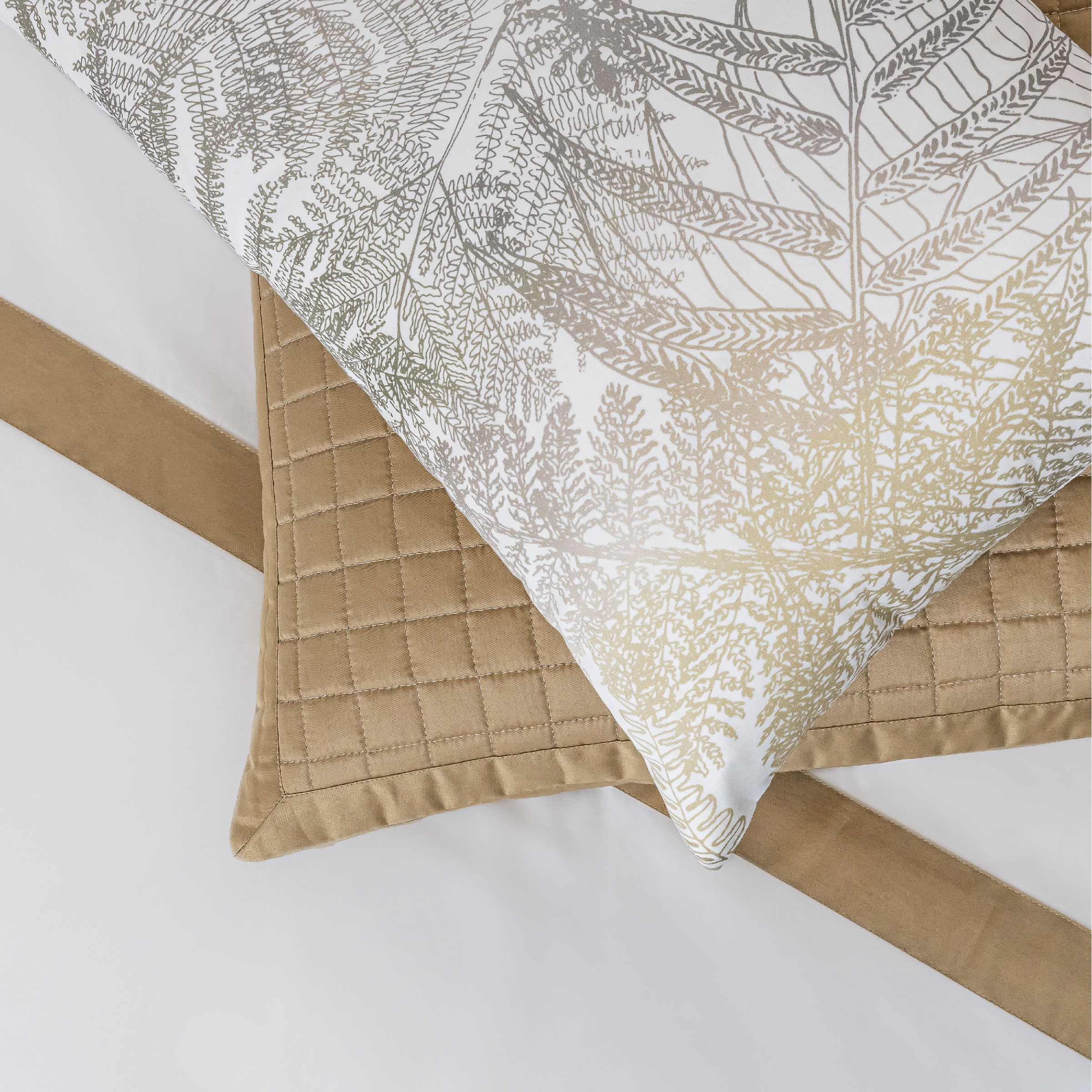 Dommelin Dekbedovertrekset Listra Satijn 300TC Wit - Brons