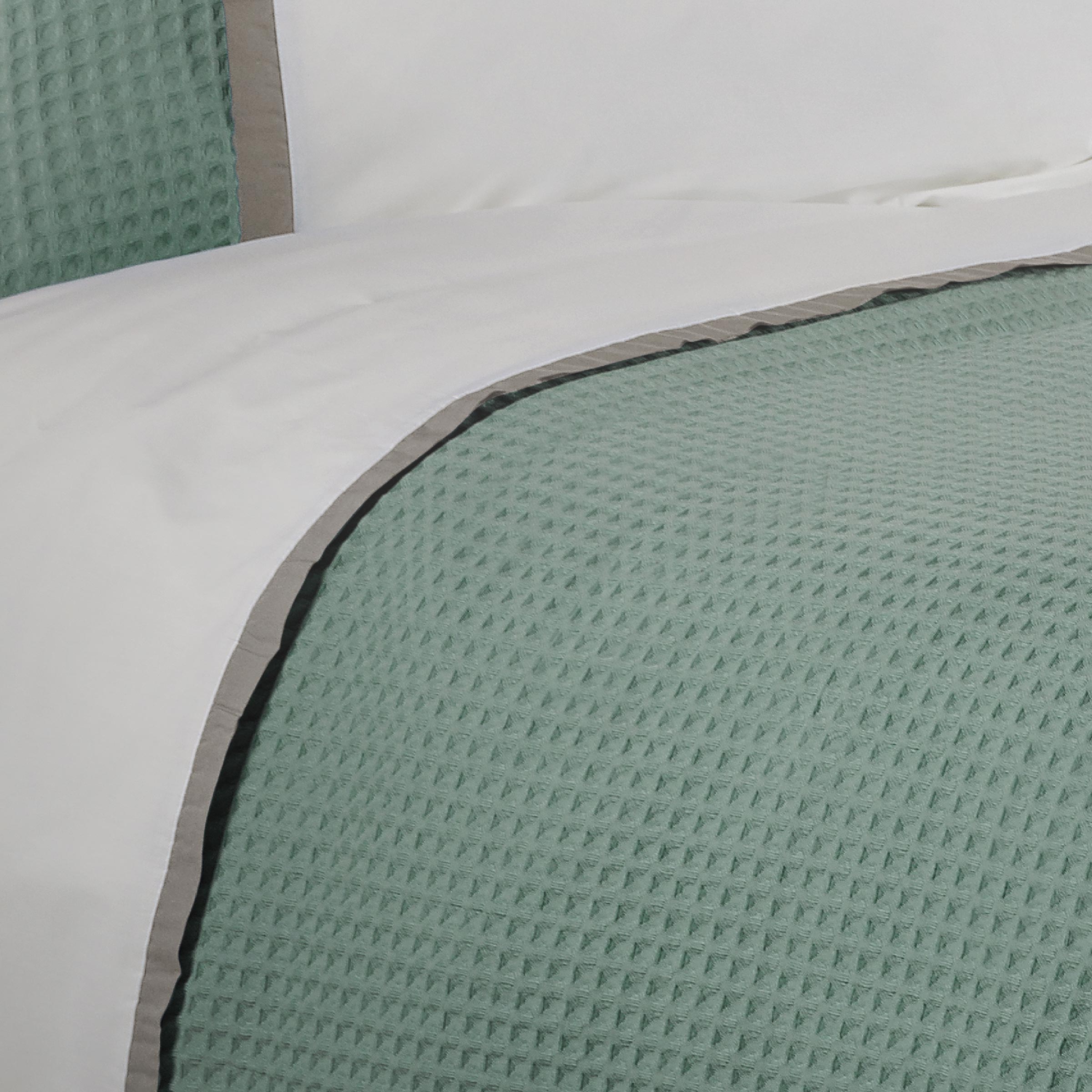 Dommelin Dekbedovertrekset Bari Percal 200TC Spargroen - Muisgrijs