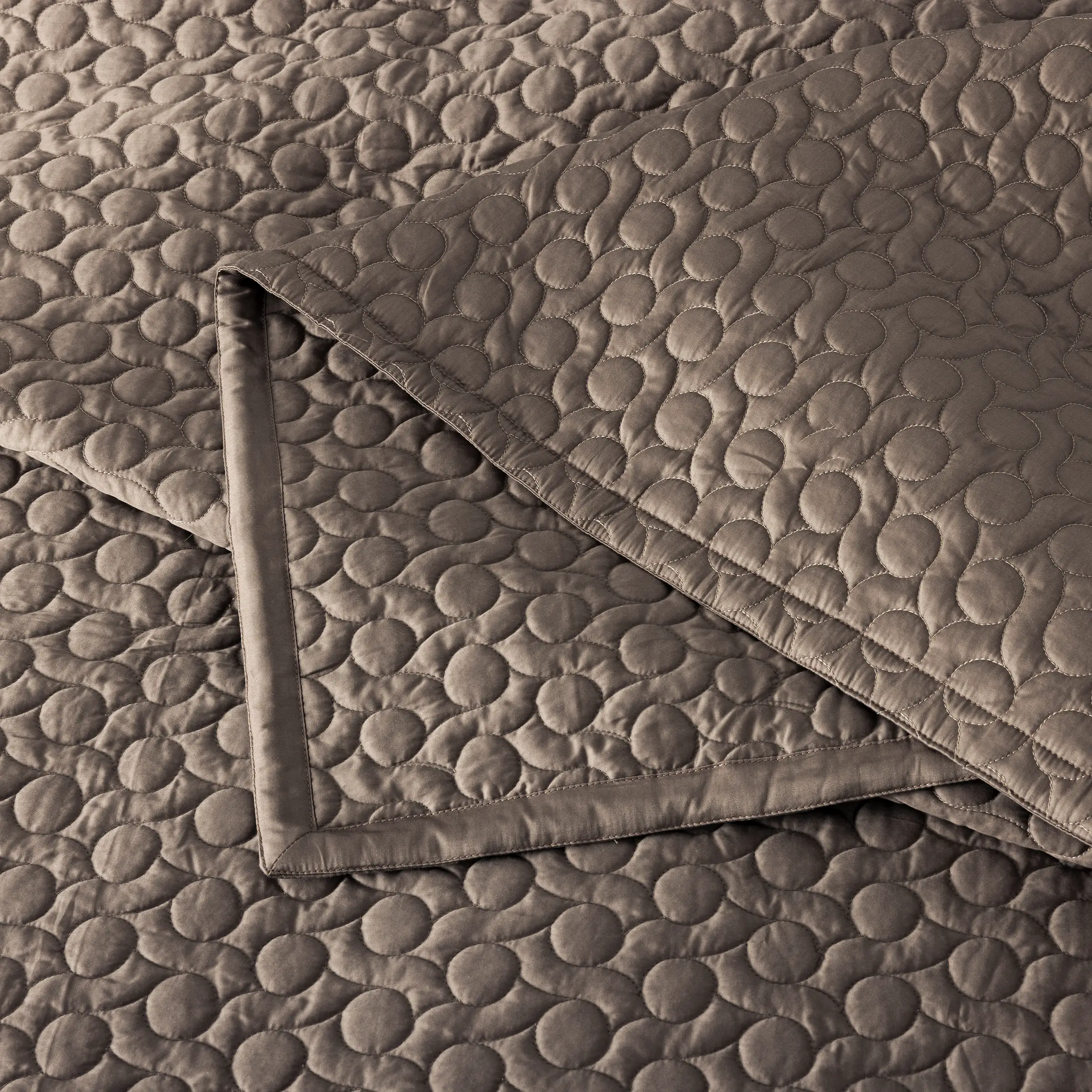 Alexandre Turpault Sprei Poesie Satijn Deer Brown 260 x 240 cm