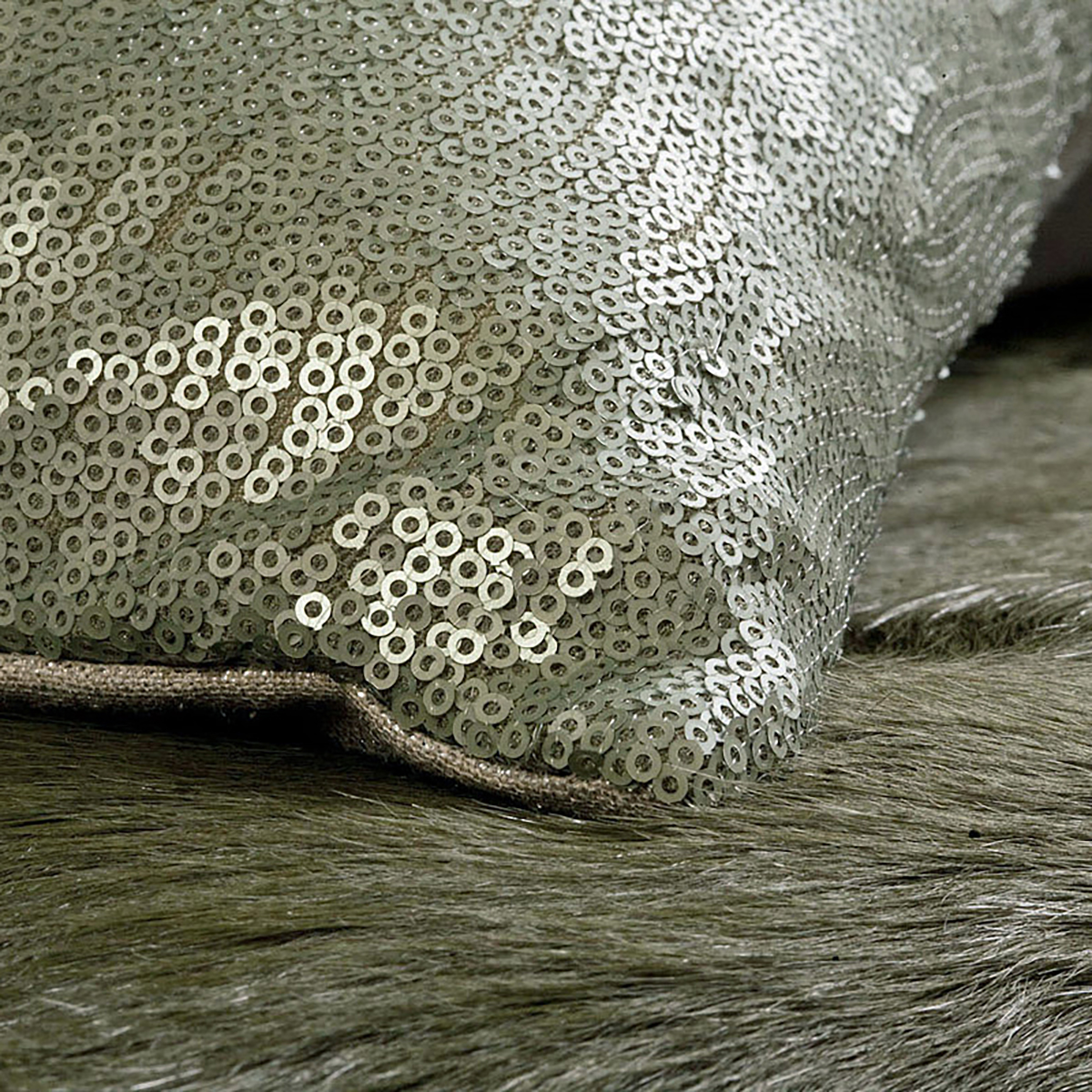 Mrs.Me Sierkussen Palace Sequins Jade 30 x 60 cm