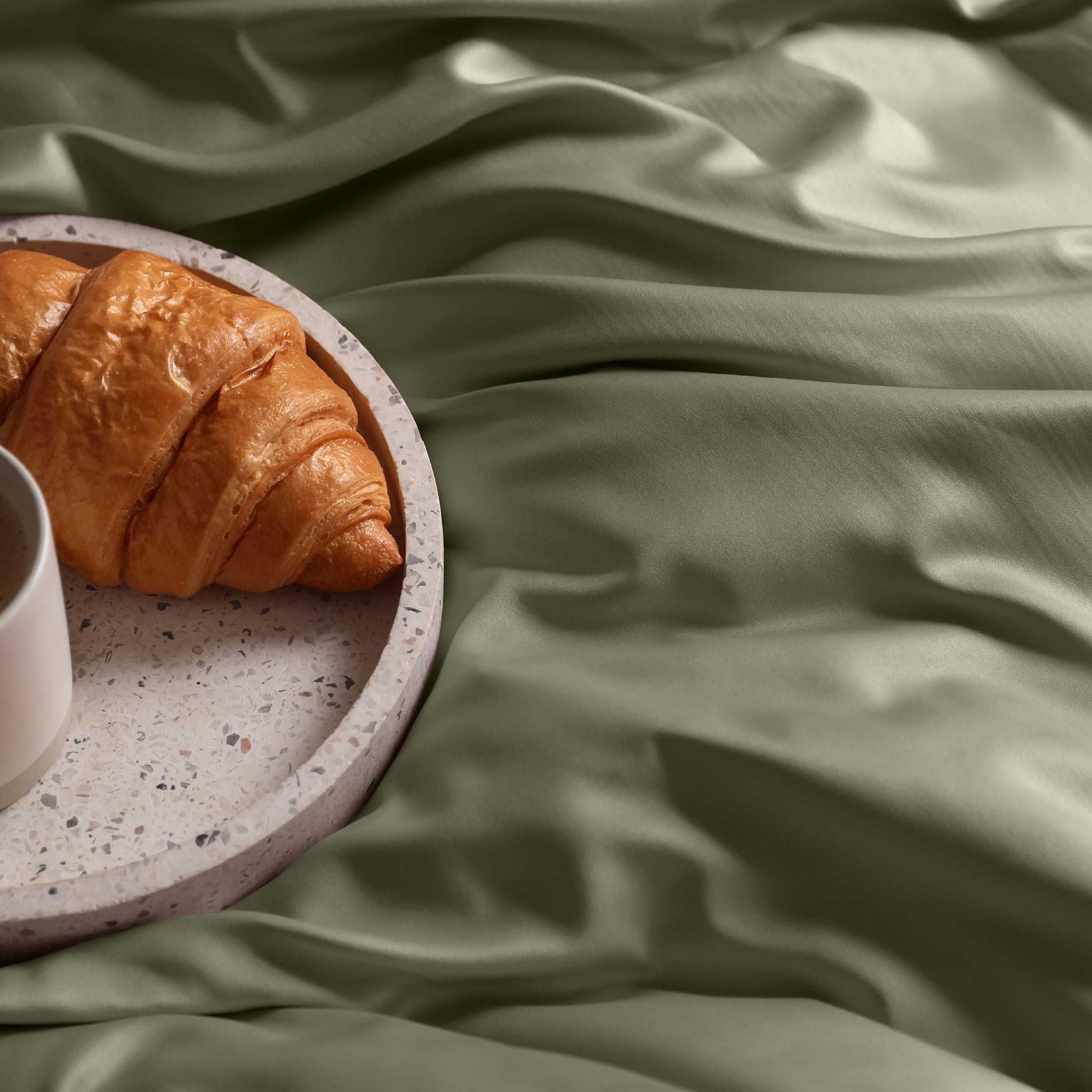 Dommelin Dekbedovertrek Satijn 300TC Olijf