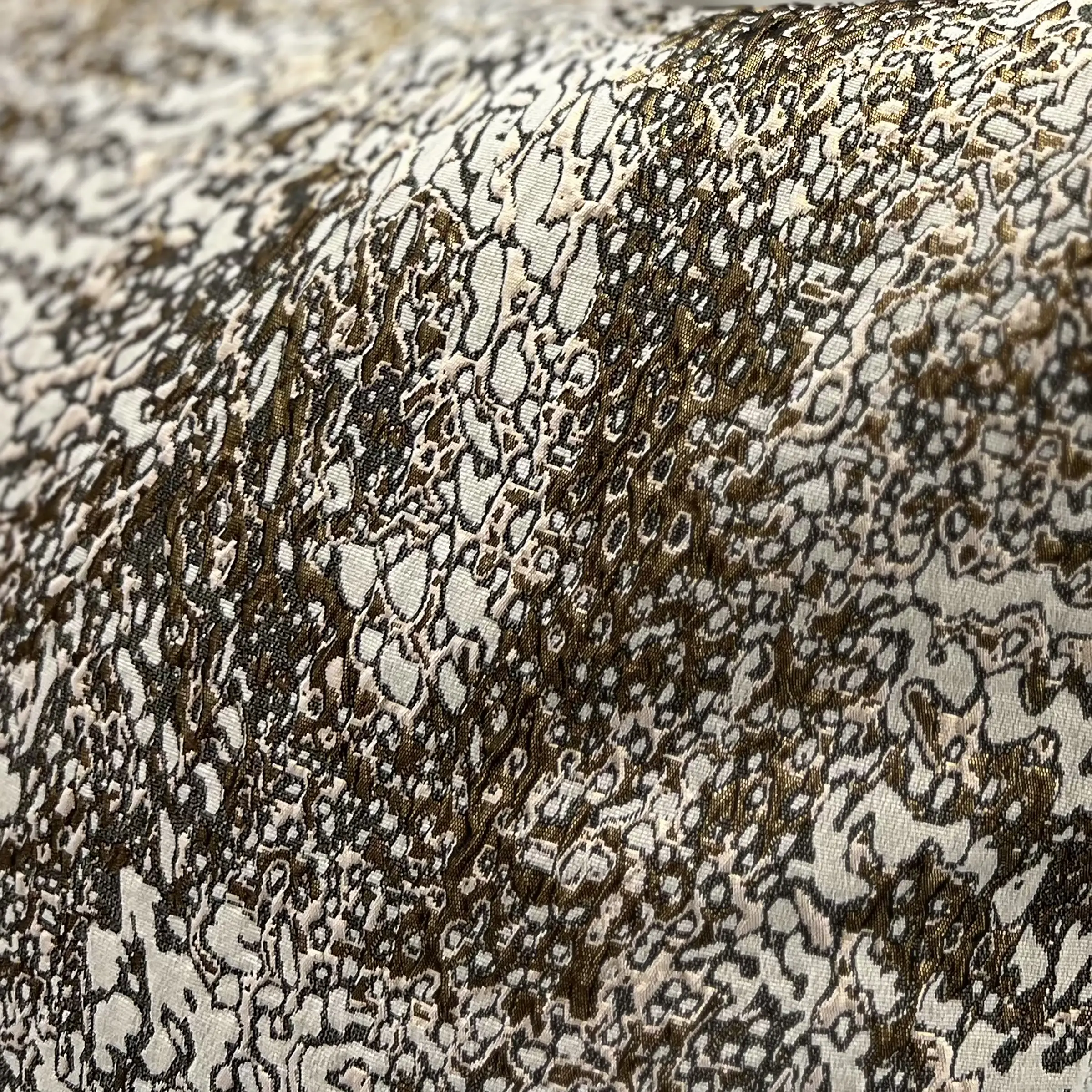 Mrs.Me Sierkussen Muse Polykatoen - metaal Brons 30 x 60 cm