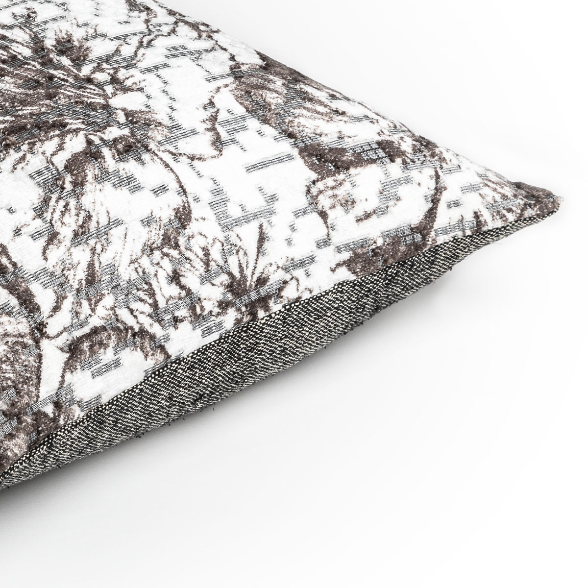 Mrs.Me Sierkussen Daisy Velours White Black 45 x 60 cm