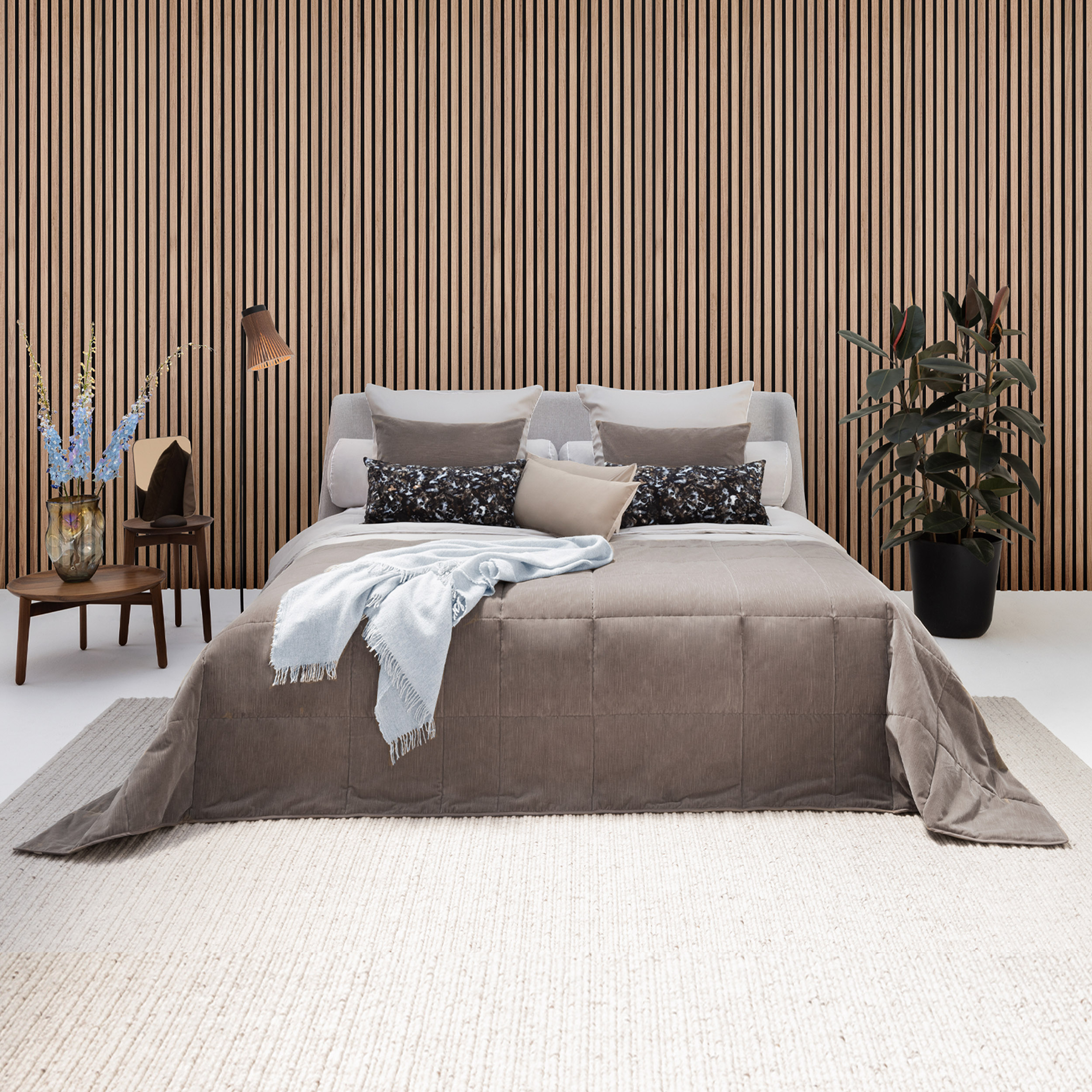 Binnenshuis, Interieurontwerp, Houten panelen, Woondecoratie, Meubels