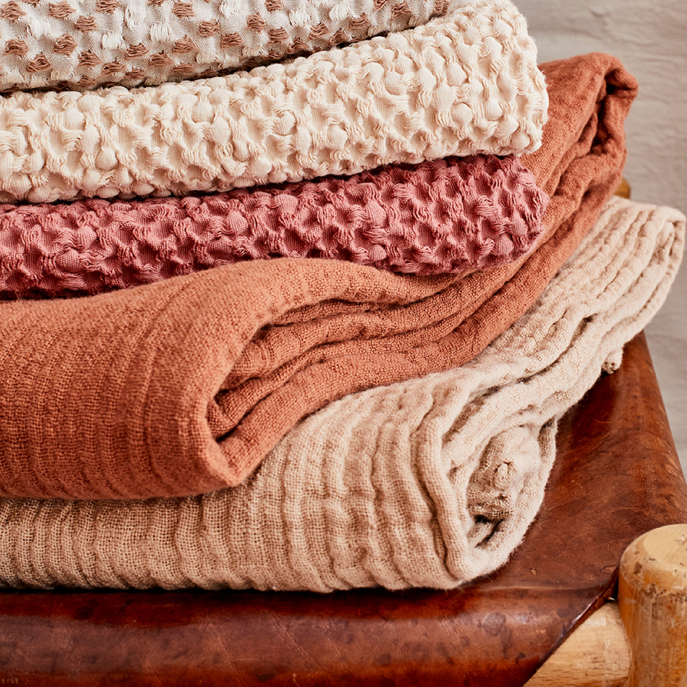 Essix Sprei Jazzy Stonewashed Katoengaas Petale 260 x 240 cm